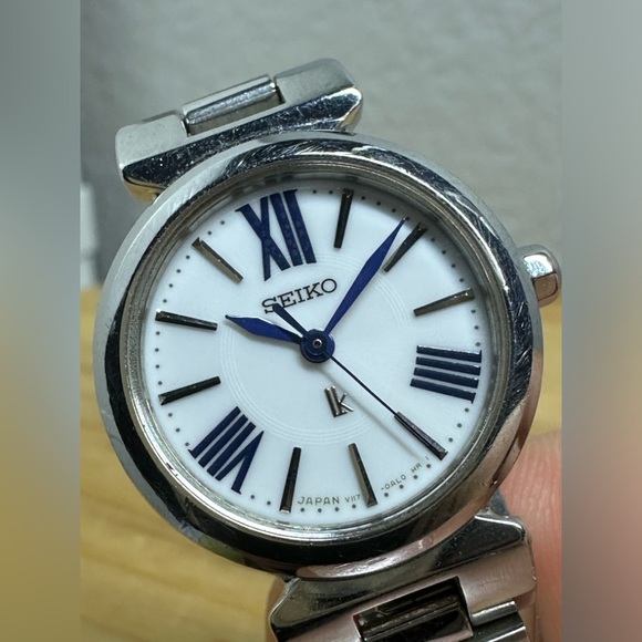 Seiko Lukia solar watch - Picture 3 of 14